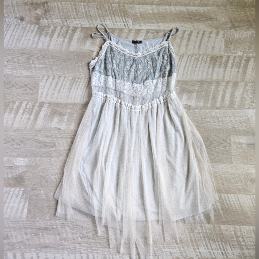 NWT Archer+Arrow Lace Overlay Midi Dress - Picture 4 of 16